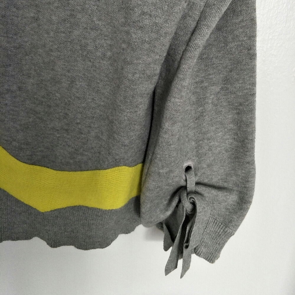 Chic Sweater - image 2